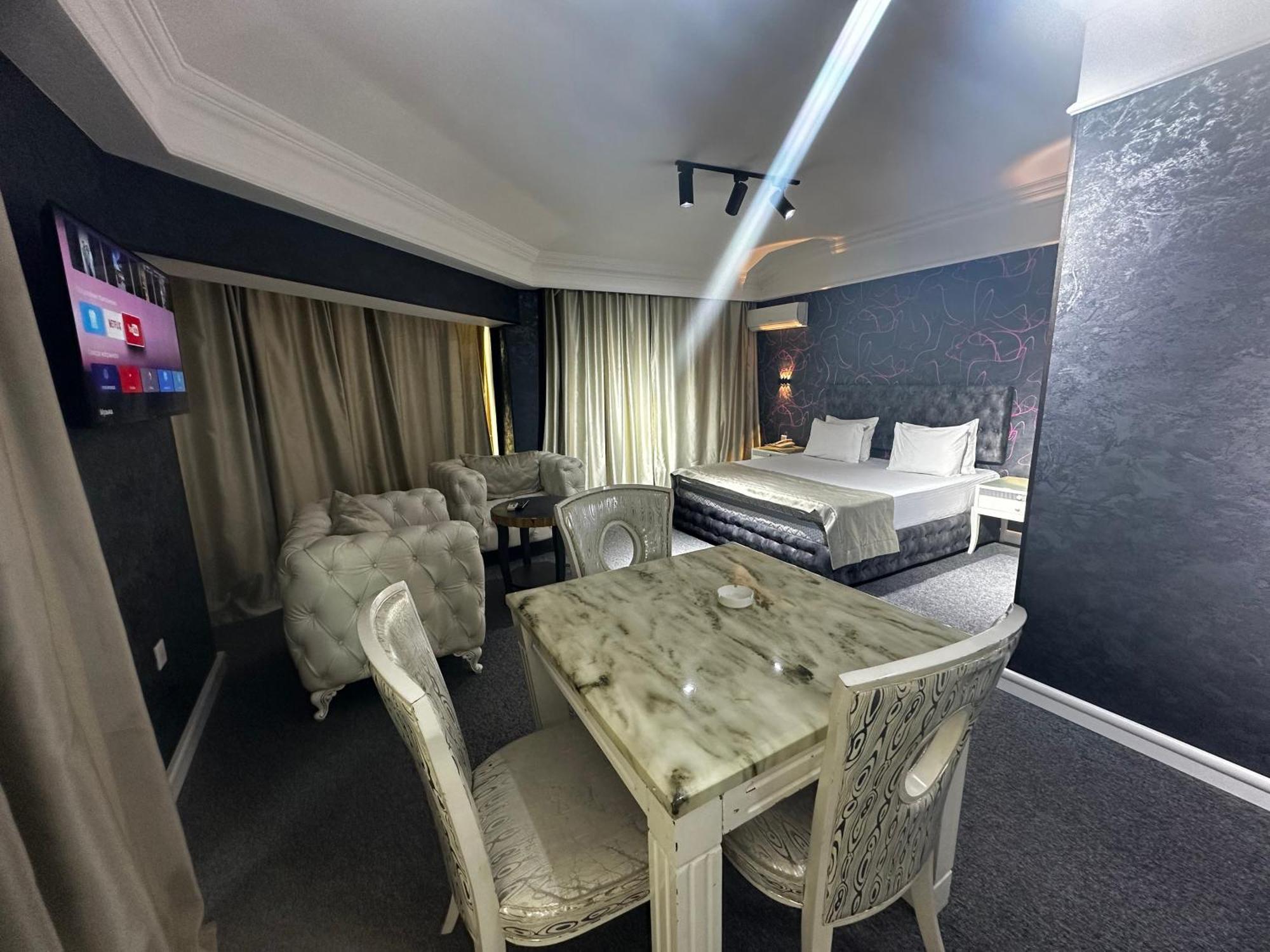 Amber Hotel Bakü Dış mekan fotoğraf
