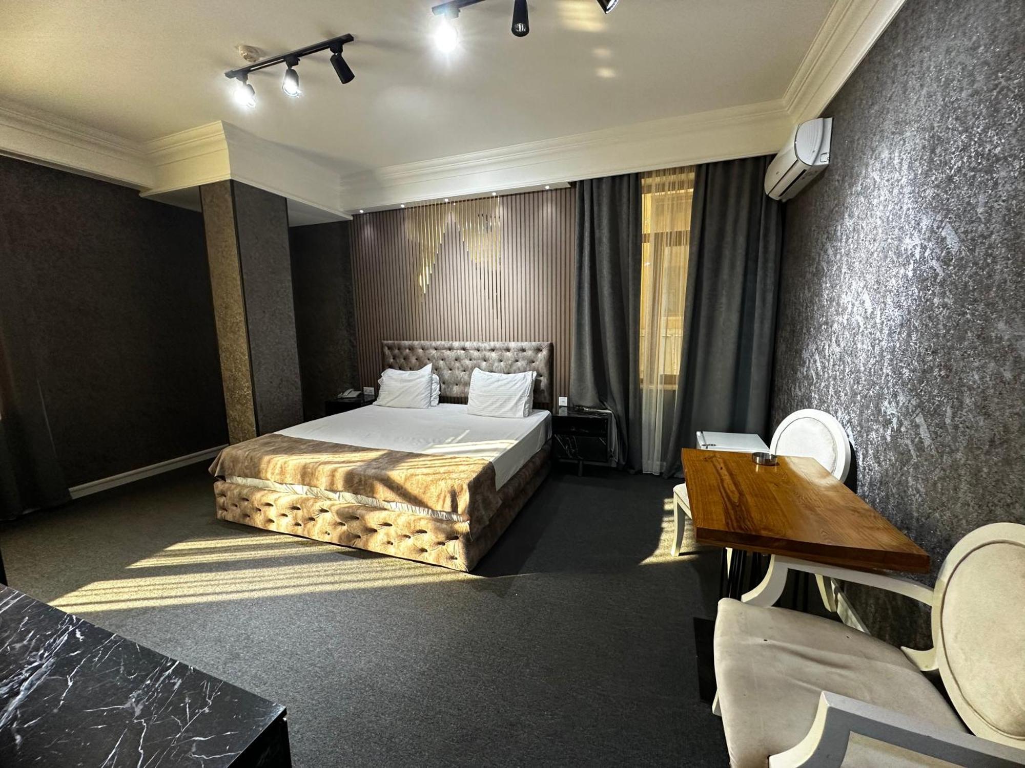 Amber Hotel Bakü Dış mekan fotoğraf