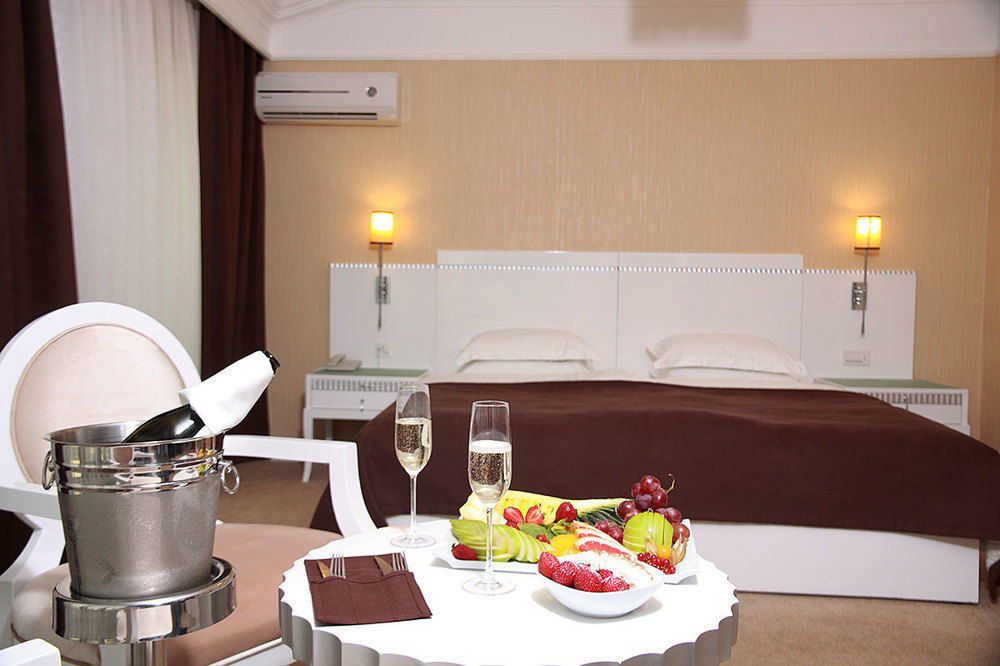 Amber Hotel Bakü Dış mekan fotoğraf